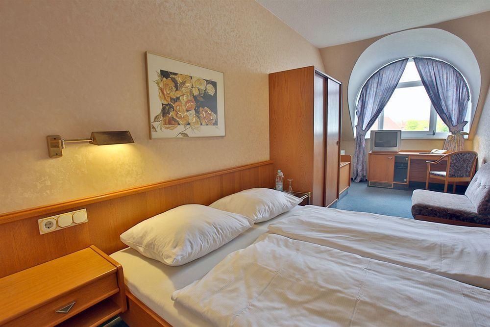 Hotel Bauschheimer Hof Rüsselsheim Extérieur photo